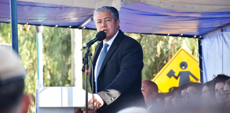 rolando-figueroa-gobernador-neuquen-analiza-su-estrategia-la-eleccion-2025.png