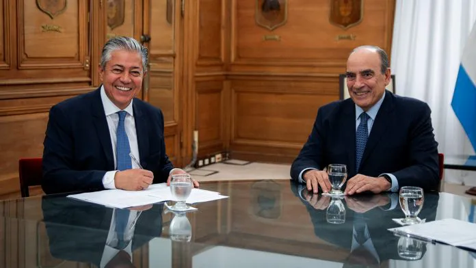 Web...Figueroa-con-Franco-1-696x392