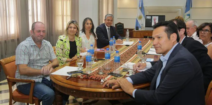 Web...Figueroa-Diputados-Senadores7V0A4436-696x344