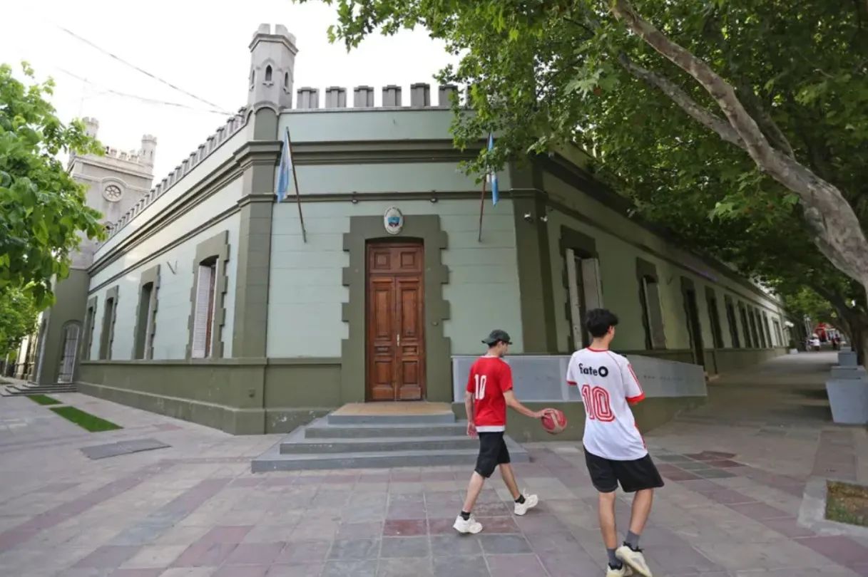 casa de gobierno neuquen 5