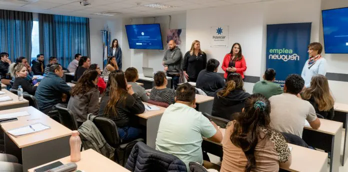 web-Emplea-Neuquen-IMG_1957-696x344