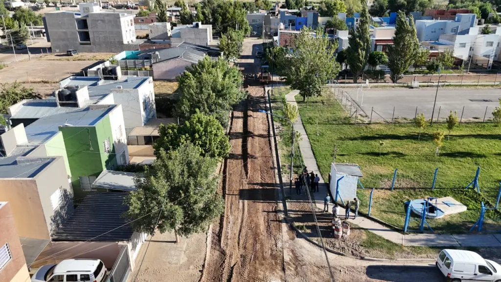 Asfalto-en-altos-limay-1024x576