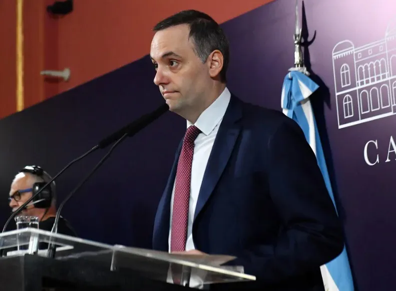manuel adorni