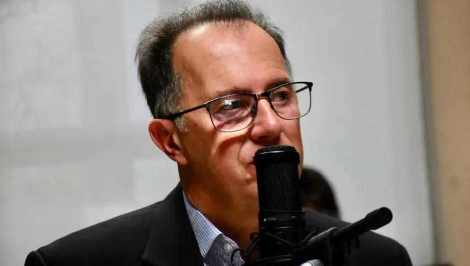 Neuquen-RN-radio-vos-al-aire-Luis-Bertolini-int-plottier-foto-mati-subat-2.jpeg