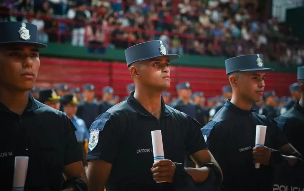 policias